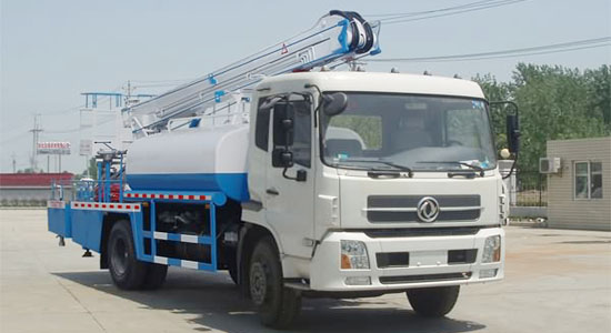 東風(fēng)天錦高空作業(yè)噴灑車(chē)