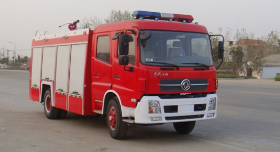 東風(fēng)天錦消防車(chē)